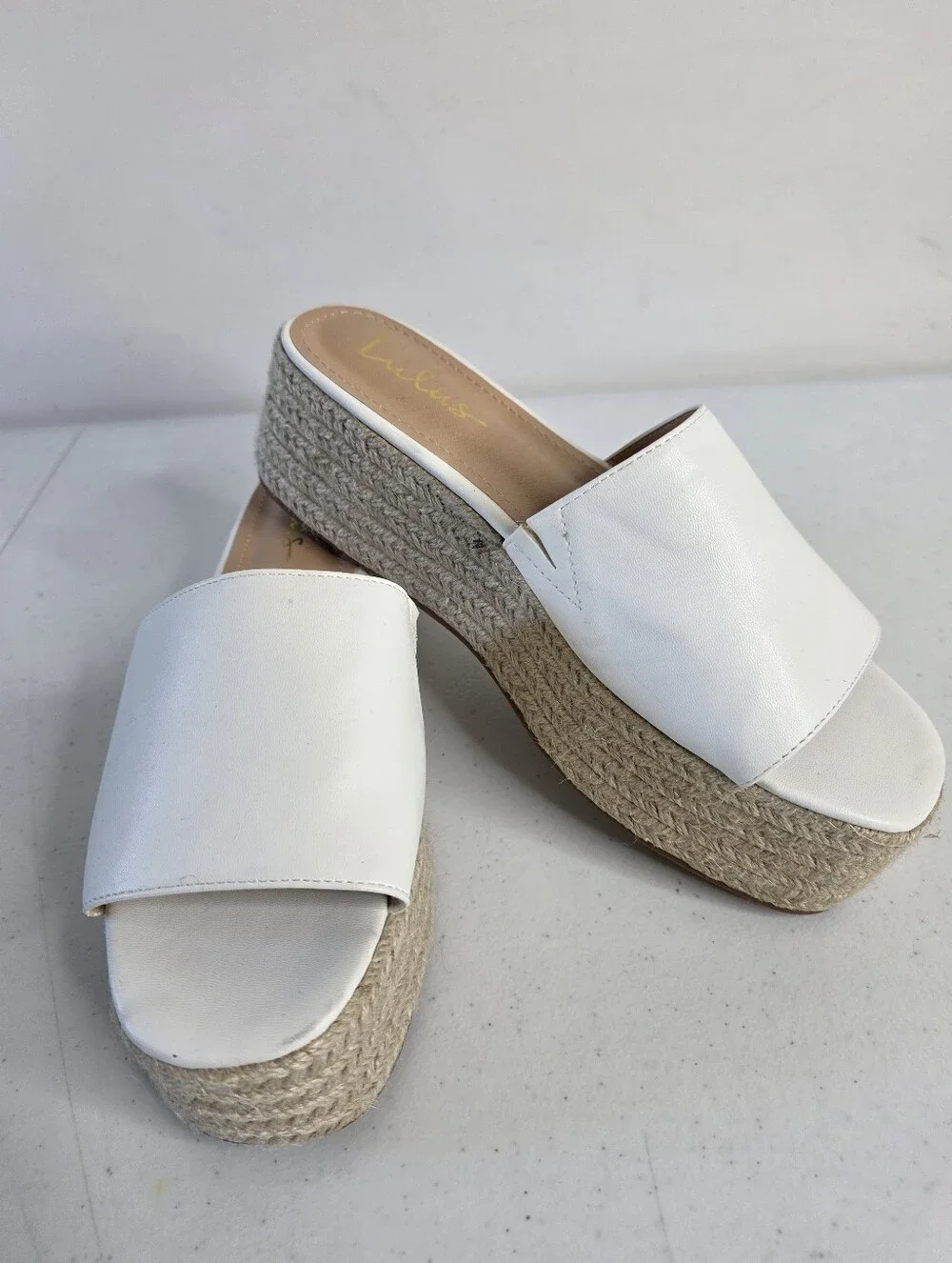 Lulus O'ahu White Espadrille Platforms Size 8 Soft Faux Leather Slides Coastal